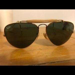Authentic 💯 ray ban small aviator glasses